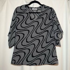 Vintage Campus Casuals Black & White Abstract Print Top